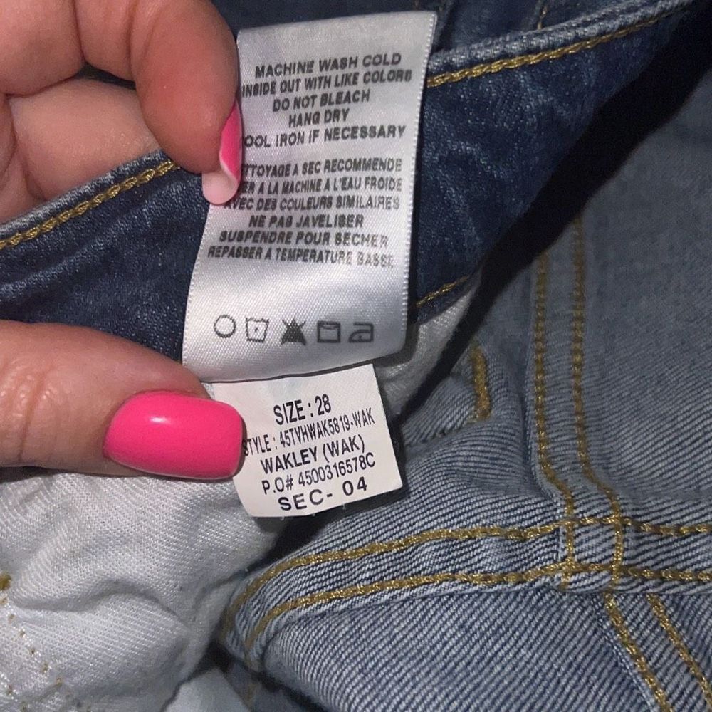 ✨Joes Jeans Womens Cuff Crop Wakley Jeans Distressed✨ - Picture 4 of 7